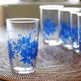 レトロ　ガラスコップ/グラス　青い花柄　未使用品（U1065）
