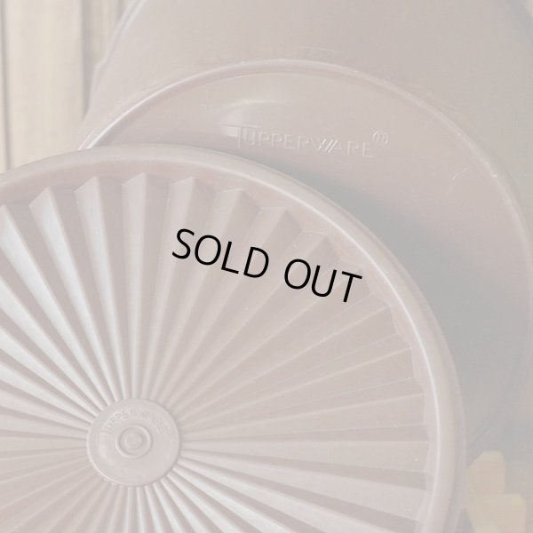 画像5: タッパーウェア　グランプリデコレーター　丸型保存容器　大　ブラウン　柄付き　未使用品（GG1455）