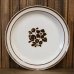 画像1: INTERNATIONAL　RUSTONE　27ｃｍプレート　大皿　BROOKVILLE　茶色の花柄　未使用品（ l 1670） (1)