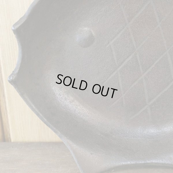 画像5: 南部鐵器　第一工業所　魚型フライパン/平鍋　ハンドル付　未使用品　木箱付