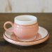画像2: Sanwa　コーヒーカップ＆ソーサー　薔薇柄　サーモンピンク　ユーズド美品（店2760） (2)