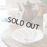 ルーマニア　SUMI　Porcelain　Manufactory　透かし皿　花柄　ハンドペイント　展示品