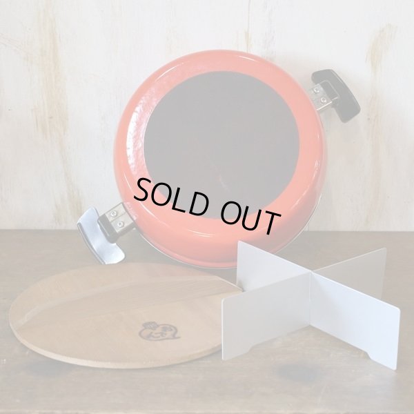 画像3: レトロ　おでん鍋　丸　赤　中仕切り付き　玉杓子＆湯豆腐フォーク2本＆受け皿セット　未使用品（M2　3101）