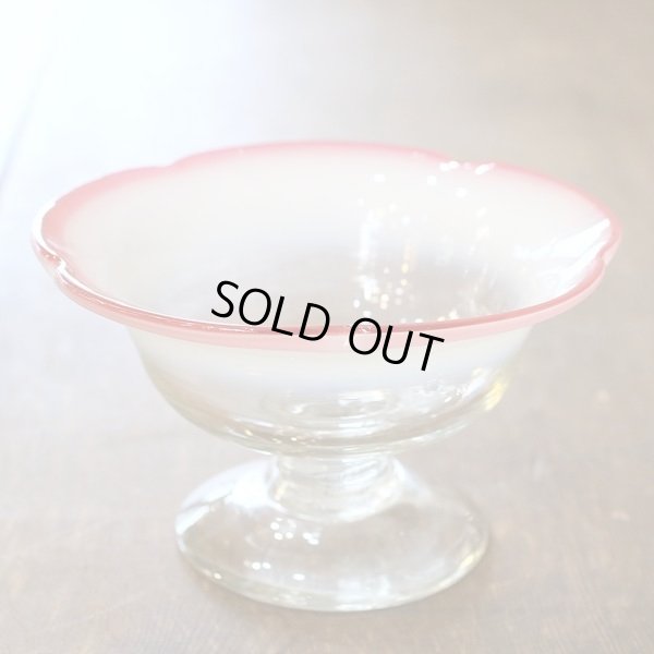 画像2: アンティーク　氷コップ　古いガラス器　乳白色×赤縁（か3410）