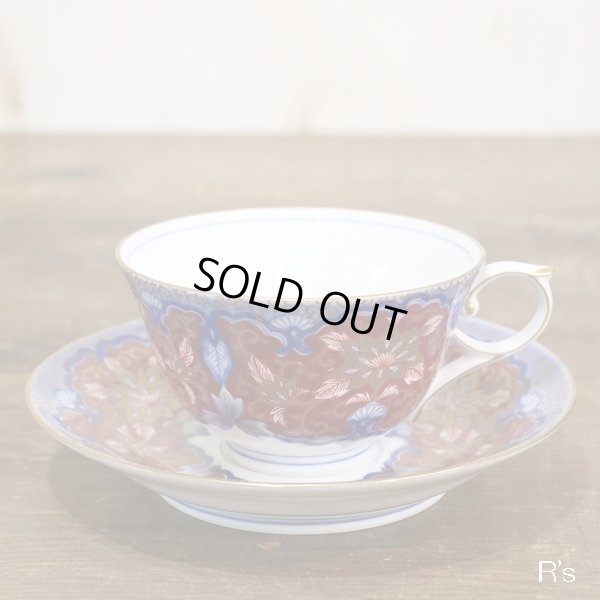 画像2: 有田焼　其泉窯　萬國博覧會の伊万里　カップ＆ソーサー　染錦赤地唐花文　モデルルーム展示品