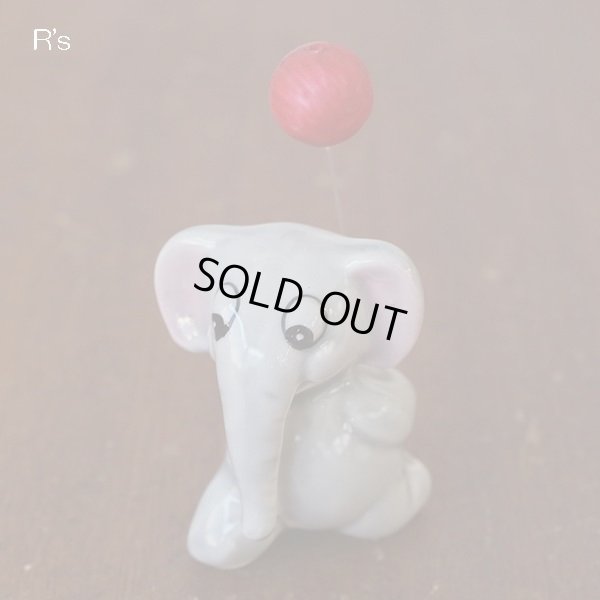 画像6: Lovely　Elephant　風船を持ったゾウの置物　陶器の象　ユーズド品（店4468）