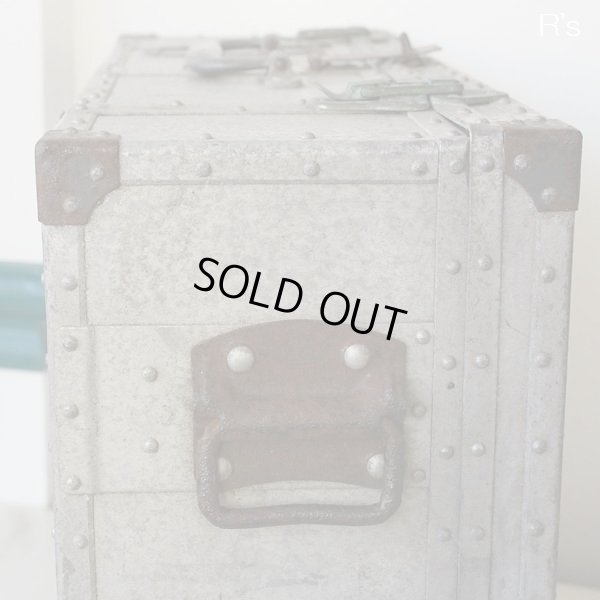 画像3: アンティーク　アルミ製トランク　リベット留め　シャビーシックインテリア（店4782）