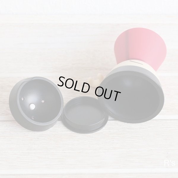 画像4: イタリア　ALESSI　アレッシィ　Mr.Chin　エッグカップ　赤　ソルトキャニスター＆スプーン付き　未使用品　説明書付き（シ5113）