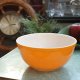 U.S.A.　PYREX　オールドパイレックス　OVENWEAR　22ｃｍボウル　Lサイズ　オレンジ　未使用品（EE5461）