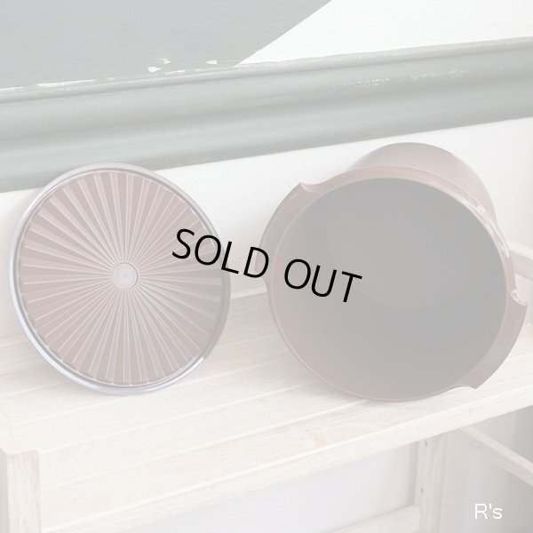 画像4: タッパーウェア　マキシデコレーター　丸型保存容器　5.8L　ブラウン　柄付き　未使用品（店4491）