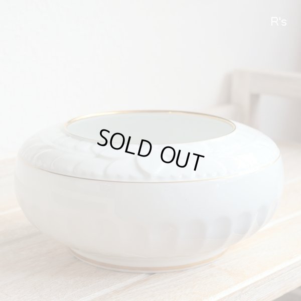 画像2: OKURA　大倉陶園　フラワーベース　丸型花器　ゴールドライン　レリーフ　モデルルーム展示品（ｐ2221）