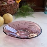 レトロ　22ｃｍガラスプレート　パープル　未使用品 (9A 6299)