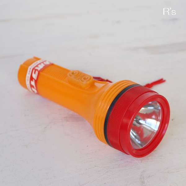ユアサ 防水ライト レトロ 懐中電灯 Fe 12 オレンジ 赤 未使用品 箱付き つ4795 リユースショップ R S