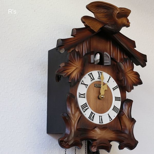 シチズン 木製 鳩時計 電池式振り子時計 レトロ掛け時計 ユーズド美品 
