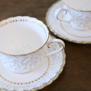 画像: NIKKO　ニッコー　高台コーヒー碗皿　カップ＆ソーサー　1580　小花柄×金彩　未使用品（S2527）