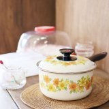 画像: ノリタケ　Better Living　ホーロー片手鍋　18ｃｍ　2L　黄×橙花柄　未使用品（メ i 2712）