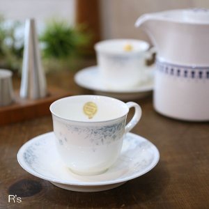 画像: ノリタケ　studio　collection　スタジオコレクション　ボーンチャイナ　カップ＆ソーサー　ブルーの花柄　未使用品（む4189）