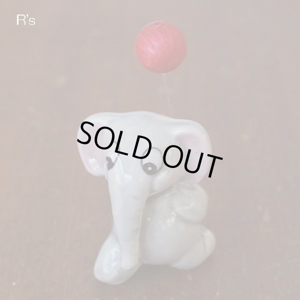 画像6: Lovely　Elephant　風船を持ったゾウの置物　陶器の象　ユーズド品（店4468）