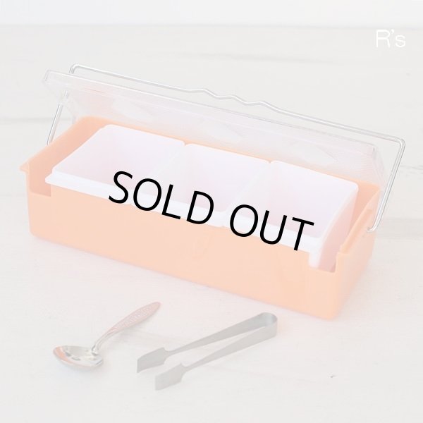 画像3: レトロ　調味料入れ　3連　薬味入れ　オレンジ　スプーン＆トング付き　未使用品（ｙ4671）