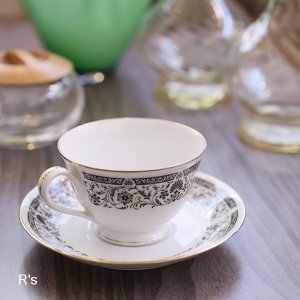 画像: ノリタケ　レトロ　カップ＆ソーサー　モノトーン　金彩　ユーズド品（W4963)