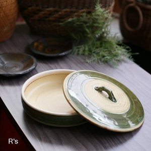 画像: 黄瀬戸織部　蓋付き菓子器　唐草文様　ユーズド品（BB4972)