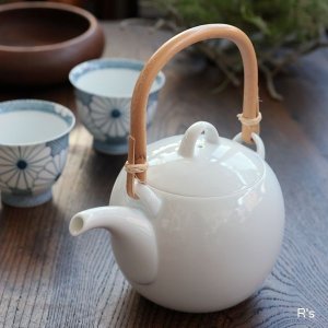 画像: 白山陶器　MAYU土瓶　白　未使用品（ネ5508）