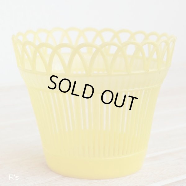 画像2: レトロ　プラスチック製　鉢カバー　3.5合鉢用　イエロー　未使用品（店5746）