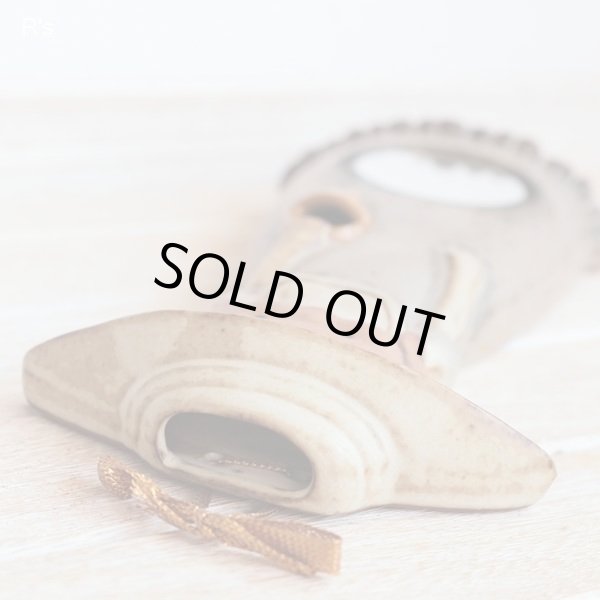 画像5: 陶器製　女の子型ウォールミラー　一輪挿し付き　ユーズド品（店5783）