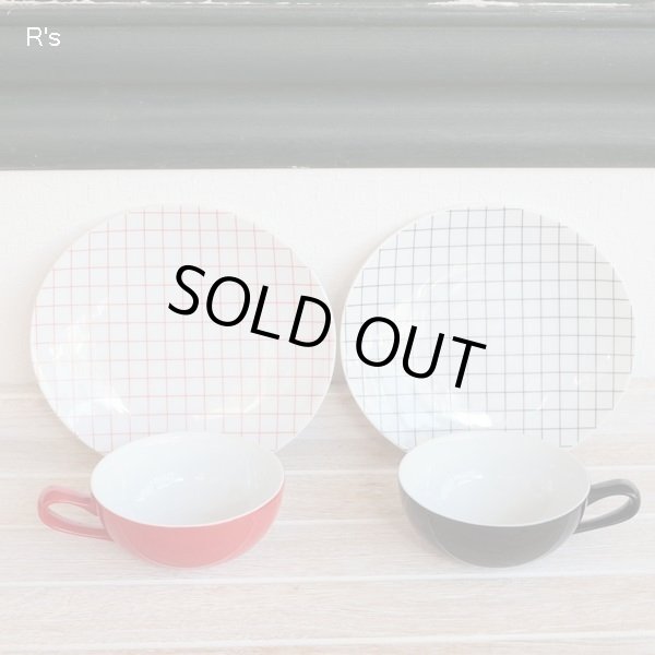 画像7: Sango　三郷陶器　ペア　ティーカップ＆ソーサー　ブラック＆レッド　升目チェック柄　未使用品(セ3676)