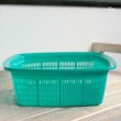 画像8: レトロ　プラスチック製　籠　ブルー＆グリーン　大小セット　未使用品(店3066）