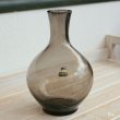 画像2: HIROTA　GLASS　廣田硝子　BYRON　ガラスフラワーベース　花生け　チャコールグレー　未使用品（店4573）