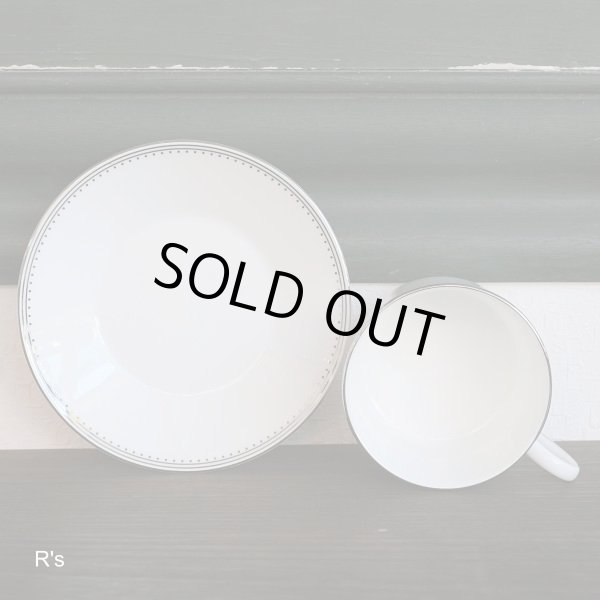 画像4: イギリス　WEDGWOOD　ウェッジウッド　VERA　WANG　カップ＆ソーサー　GROSGRAIN　未使用品（す2555）