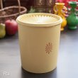 画像1: タッパーウェア　デコレーター　丸型保存容器　4,000ｍｌ　柄付き　イエロー　ユーズド品 (TP6247)