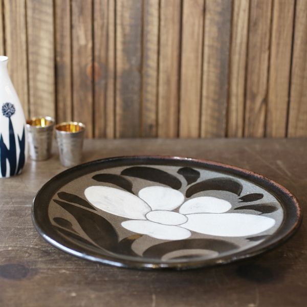 画像1: 正次　飾り皿/大皿　白い花　ユーズド品（テ2014）