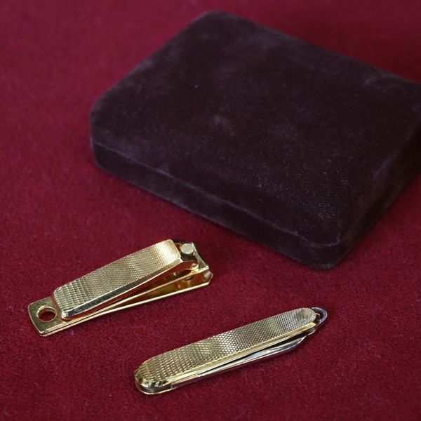 画像2: 貝印　kaicut　爪切り＆ポケットナイフセット　ケース付　未使用品（ホ2150）