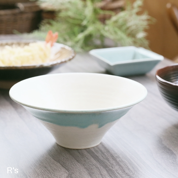 画像1: 波佐見焼 富士山型 フロイド フジワン Floyd FUJIWAN ご飯茶碗　未使用品（ヨ5142）