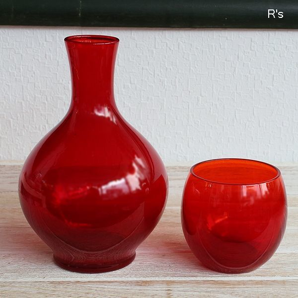 HIROTA GLASS 廣田硝子 BYRON 冠水瓶 ウォーターピッチャー＆カップ 赤 未使用品（ソ5275） - リユースショップ R's