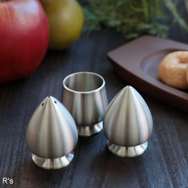 THAILAND タイ PEWTER 錫製 ソルト＆ペッパー入れとエッグスタンド