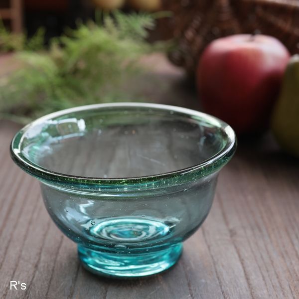 画像1: 和ガラス　ガラス鉢　グリーン　アンティーク品（ｇ1118）