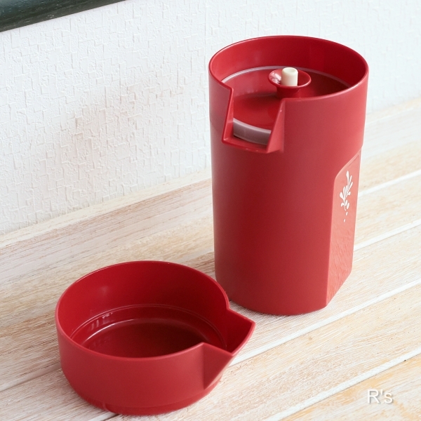画像3: タッパーウェア　マイキャニスター　筒型　密閉保存容器　レッド　590ｍｌ　未使用品 (HH6210)