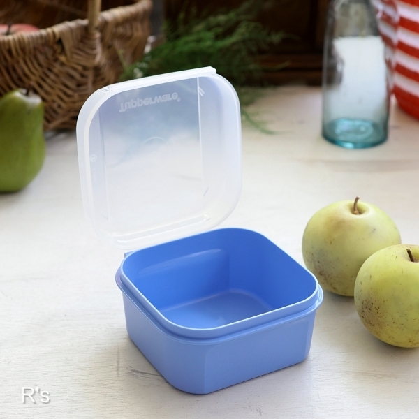 画像1: タッパーウェア　角型ケース　角型保存容器　ブルー　450ｍｌ　未使用品 （MM6215）